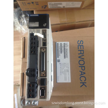 Yaskawa Servo SGD7S-2R8A00A002 NEW